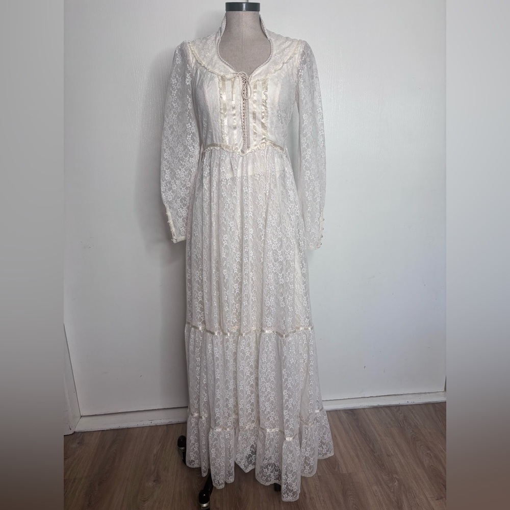 Vintage 1970s Gunne Sax by Jessica McClintock Ivory Lace Prairie Maxi Dress